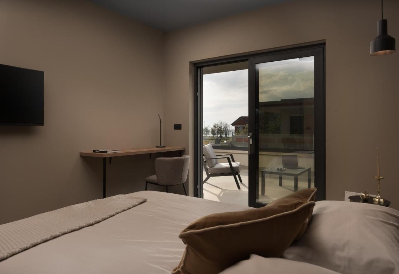Rooms "Limes" Funtana Εξωτερικό φωτογραφία