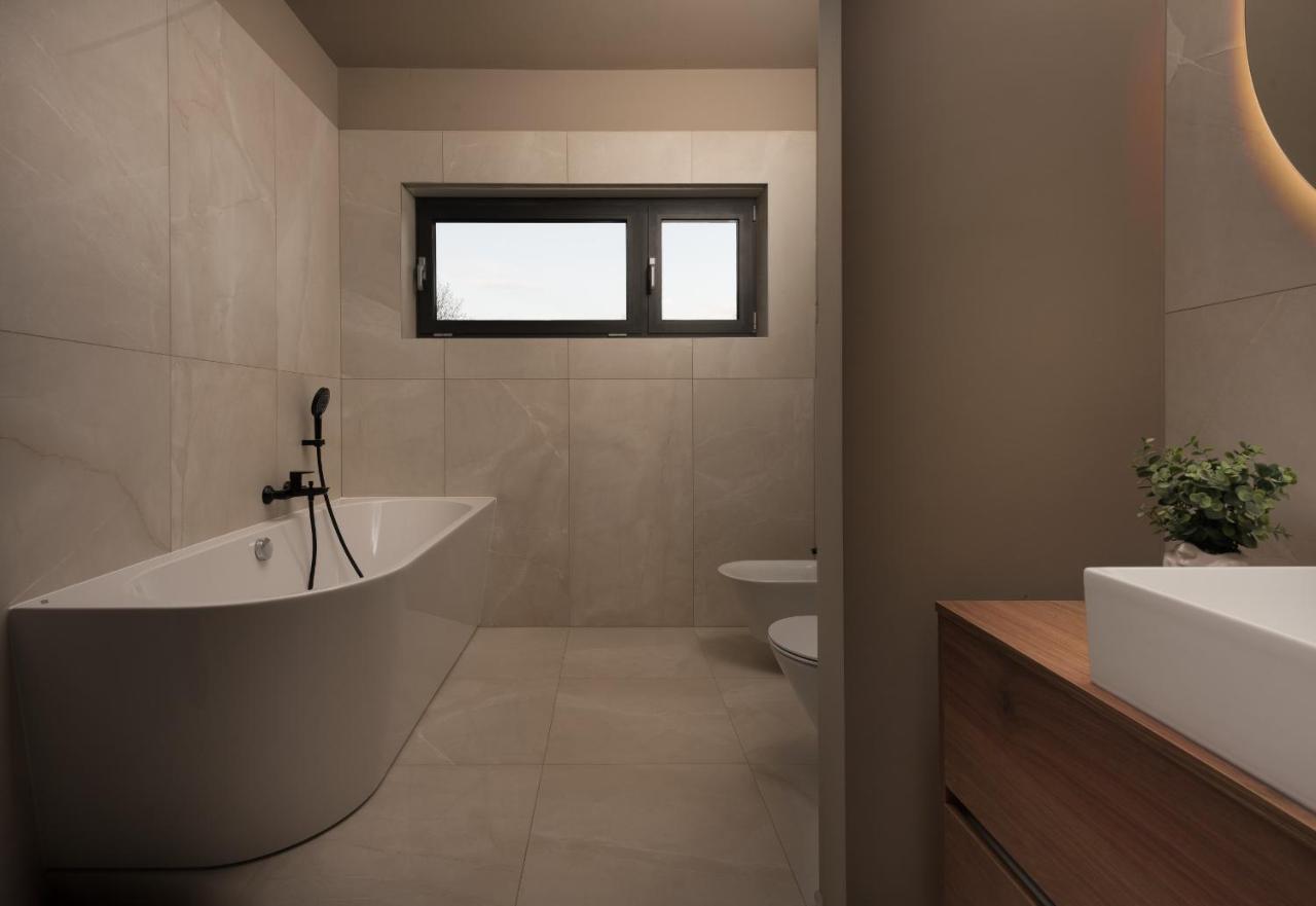 Rooms "Limes" Funtana Εξωτερικό φωτογραφία